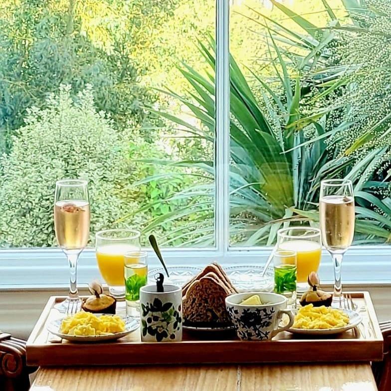 West Hill Retreat Edwardian Balcony Ensuite With Room Served Breakfast & Free Parking Hastings Zewnętrze zdjęcie